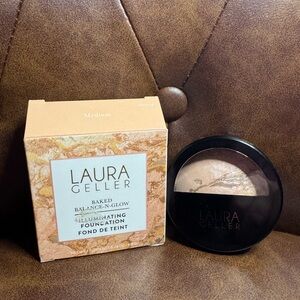 Laura Geller Baked Balance-n-Glow Foundation - Medium Shade